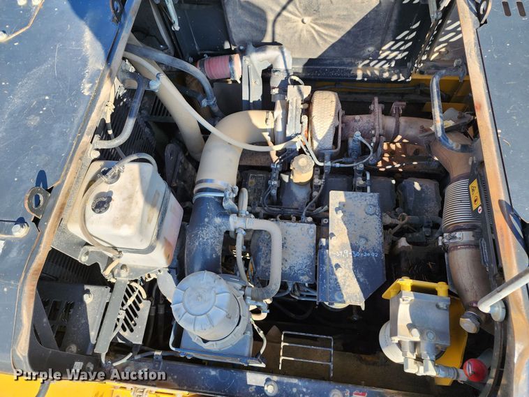 image for item DM4910 2014 Komatsu PC490LC-10  excavator