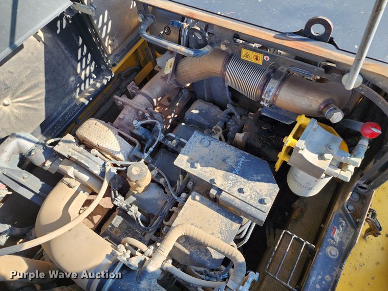 image for item DM4910 2014 Komatsu PC490LC-10  excavator