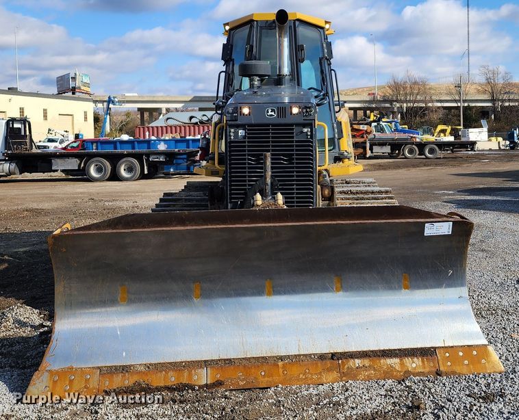 image for item DM4911 John Deere 750K  dozer