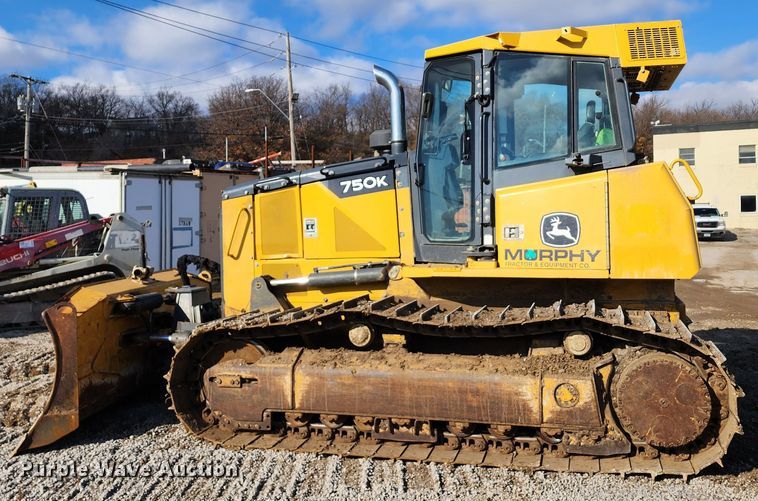 image for item DM4911 John Deere 750K  dozer