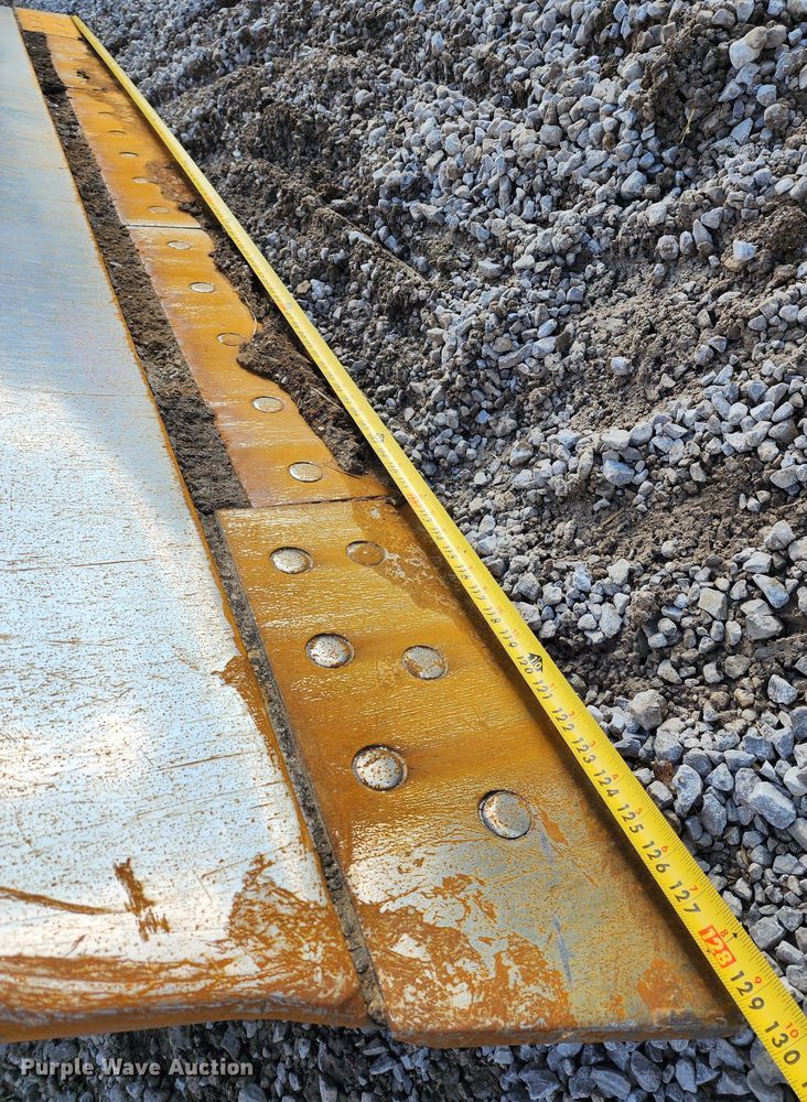 image for item DM4911 John Deere 750K  dozer