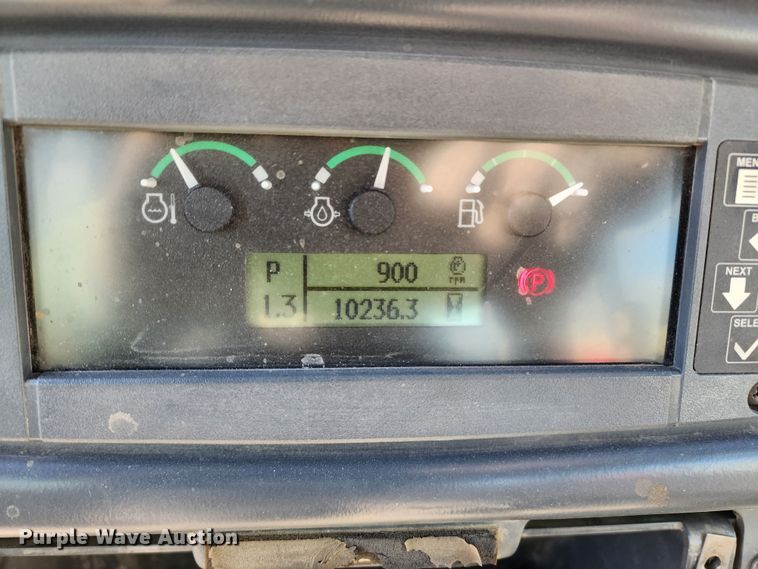 image for item DM4911 John Deere 750K  dozer