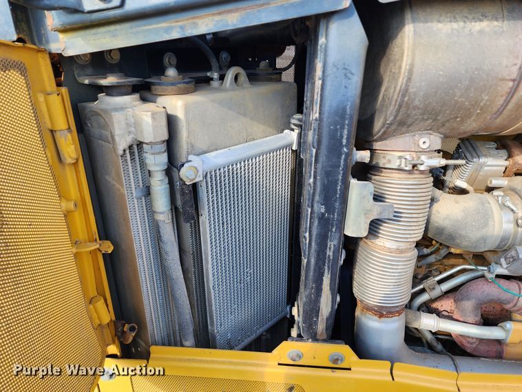 image for item DM4911 John Deere 750K  dozer