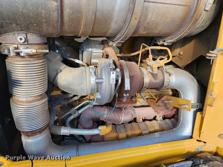 image for item DM4911 John Deere 750K  dozer