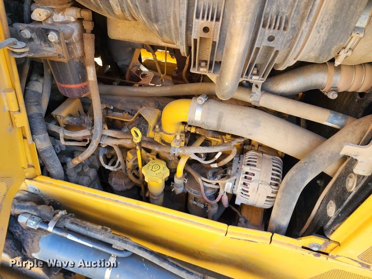 image for item DM4911 John Deere 750K  dozer