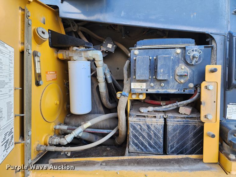 image for item DM4911 John Deere 750K  dozer
