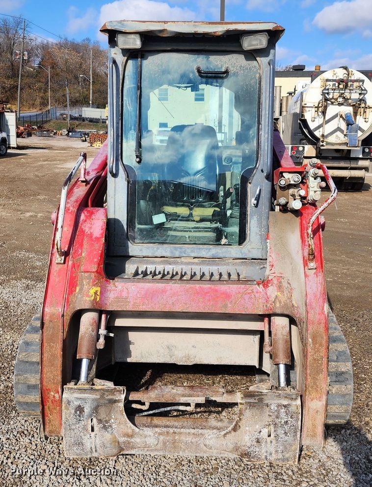 image for item DM4913 2013 Takeuchi TL12  tracked skid steer loader
