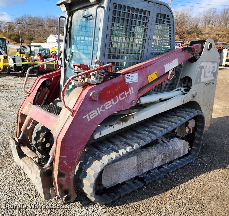 image for item DM4913 2013 Takeuchi TL12  tracked skid steer loader