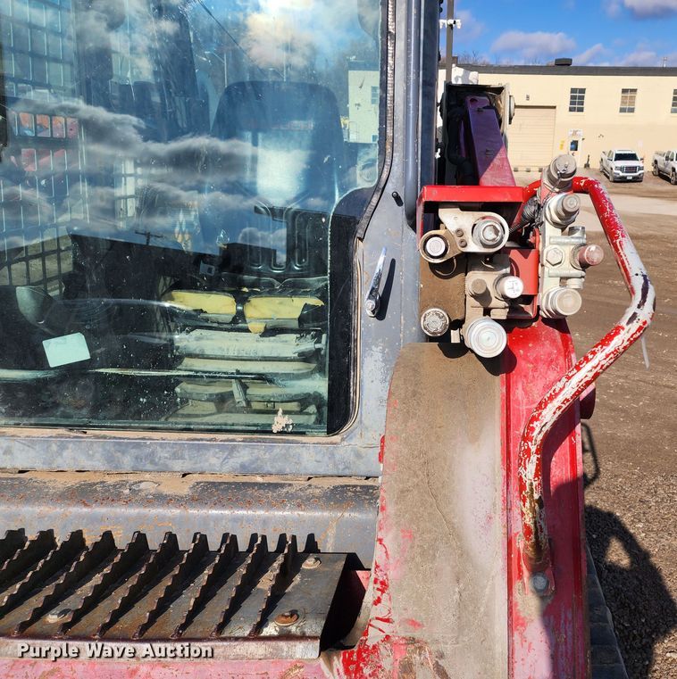 image for item DM4913 2013 Takeuchi TL12  tracked skid steer loader