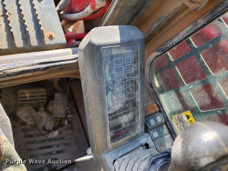 image for item DM4913 2013 Takeuchi TL12  tracked skid steer loader