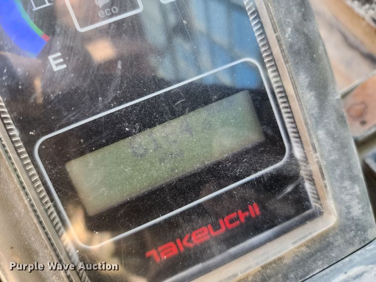 image for item DM4913 2013 Takeuchi TL12  tracked skid steer loader