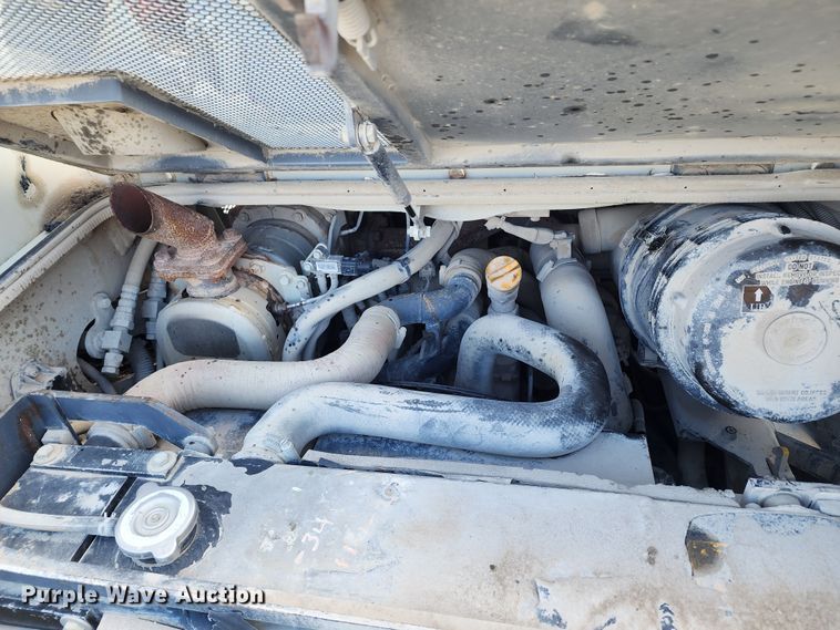 image for item DM4913 2013 Takeuchi TL12  tracked skid steer loader