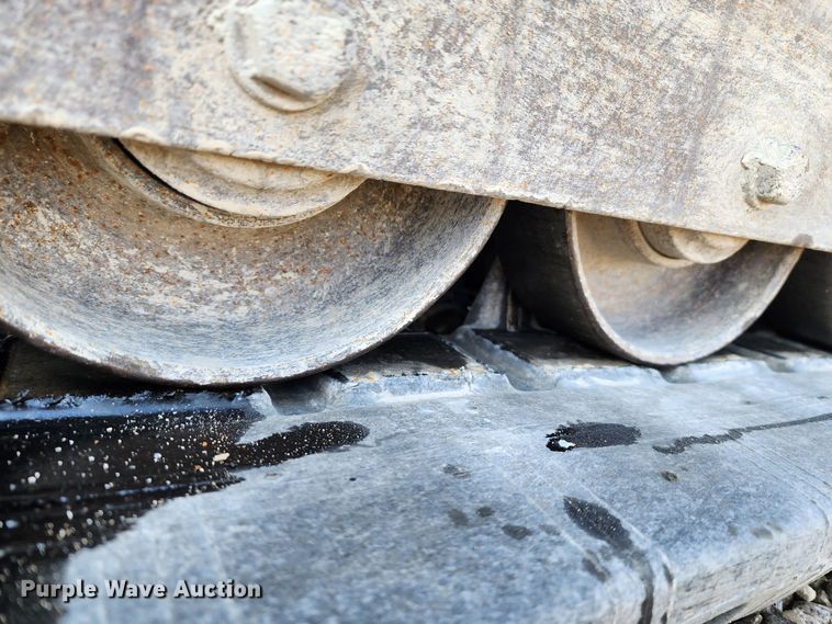 image for item DM4913 2013 Takeuchi TL12  tracked skid steer loader