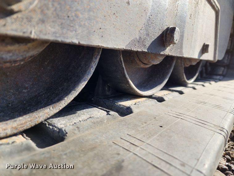 image for item DM4913 2013 Takeuchi TL12  tracked skid steer loader