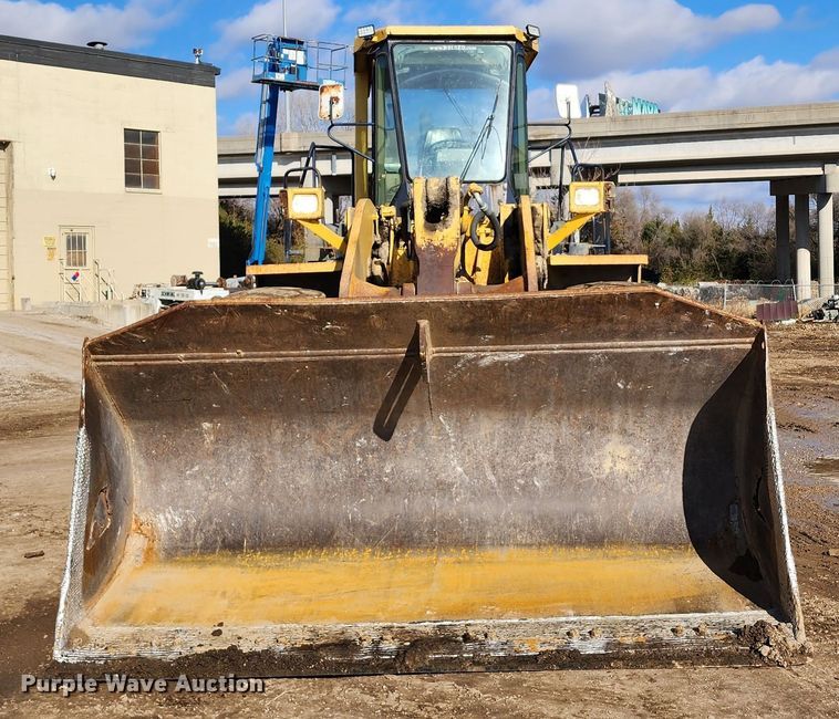 image for item DM4914 1990 Komatsu WA500-1L  wheel loader