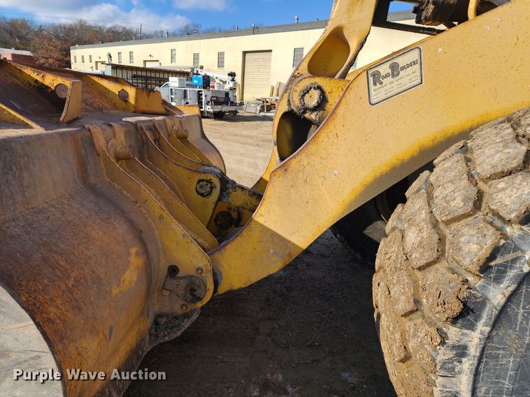 image for item DM4914 1990 Komatsu WA500-1L  wheel loader