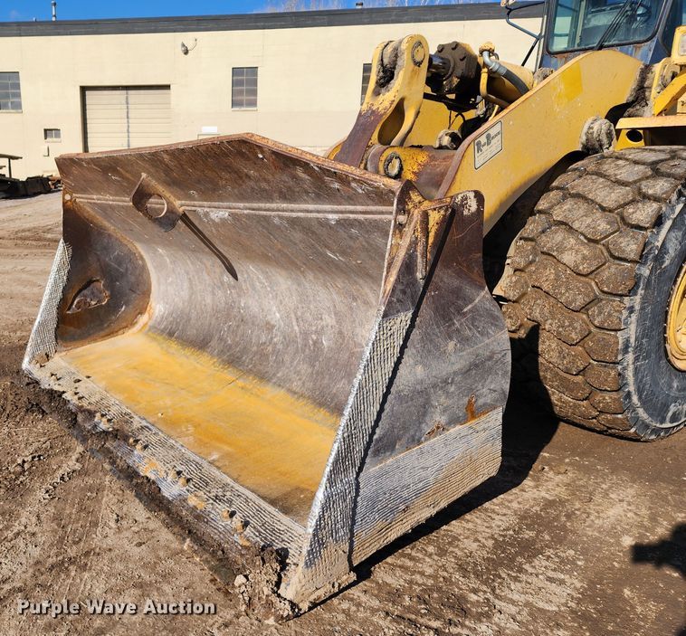 image for item DM4914 1990 Komatsu WA500-1L  wheel loader