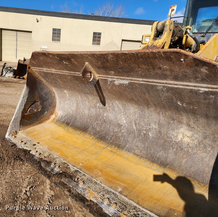 image for item DM4914 1990 Komatsu WA500-1L  wheel loader