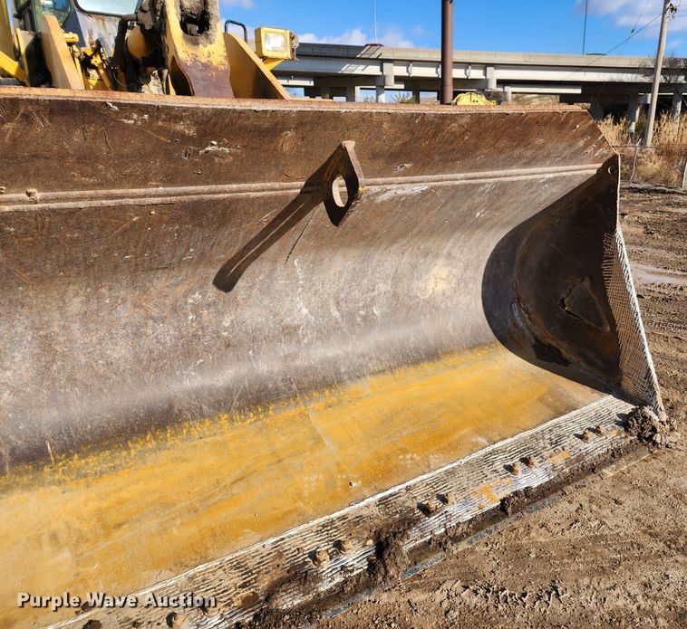 image for item DM4914 1990 Komatsu WA500-1L  wheel loader