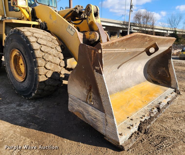 image for item DM4914 1990 Komatsu WA500-1L  wheel loader
