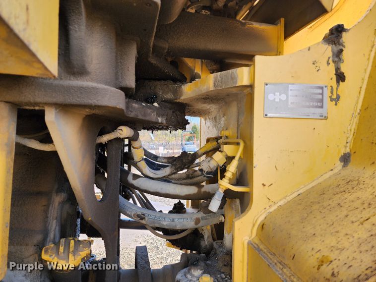 image for item DM4914 1990 Komatsu WA500-1L  wheel loader