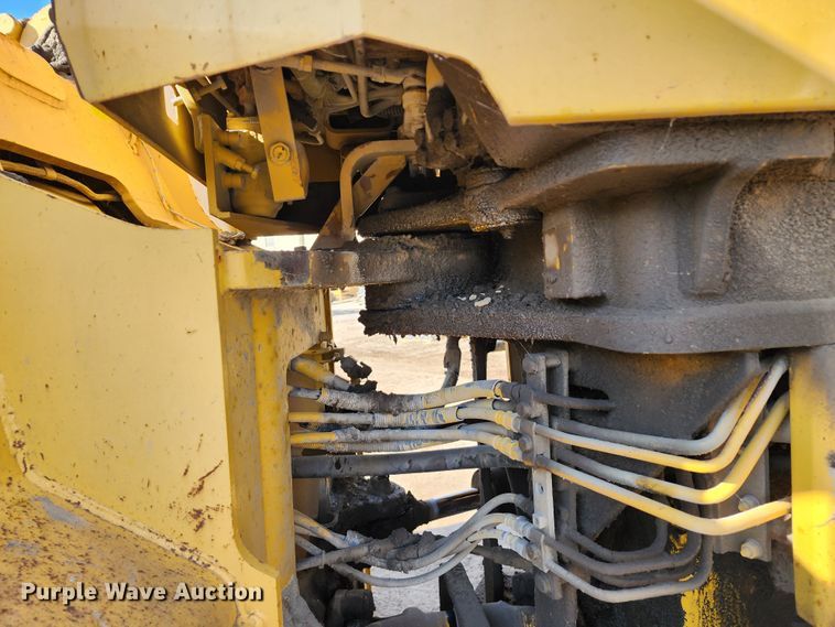 image for item DM4914 1990 Komatsu WA500-1L  wheel loader