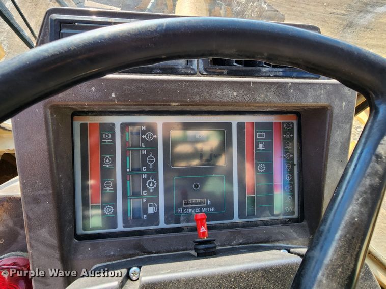 image for item DM4914 1990 Komatsu WA500-1L  wheel loader