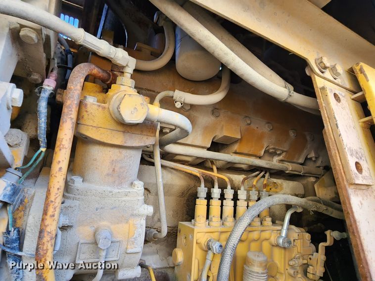 image for item DM4914 1990 Komatsu WA500-1L  wheel loader