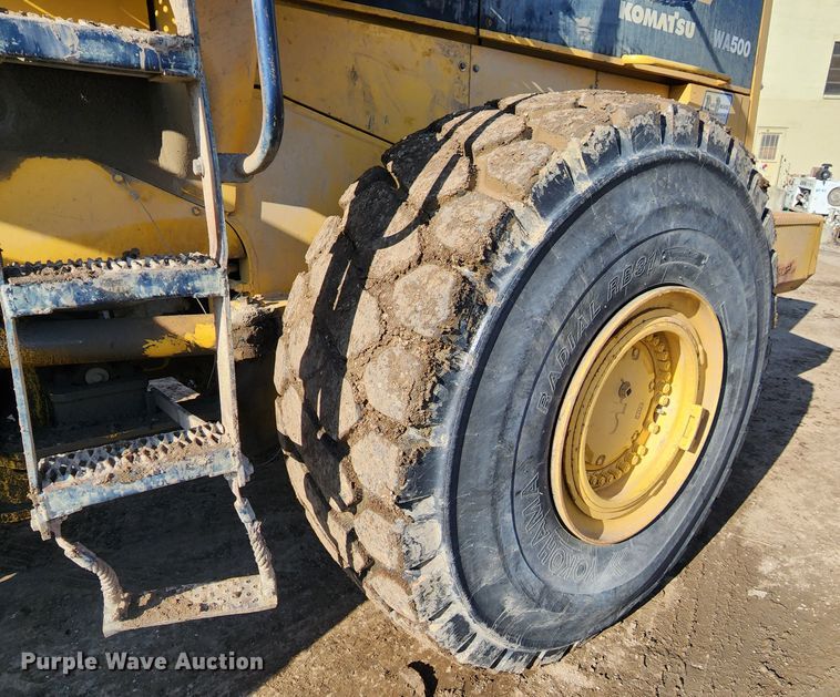 image for item DM4914 1990 Komatsu WA500-1L  wheel loader