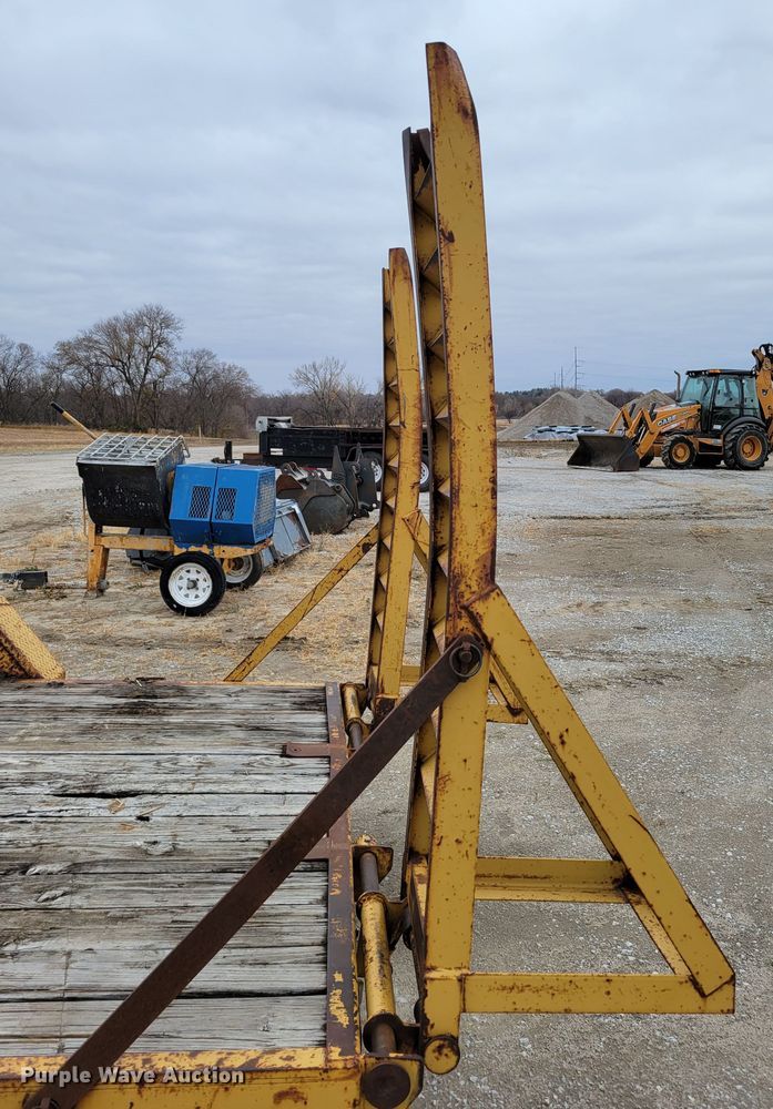 image for item DM8103 2002 Load Trail  equipment trailer