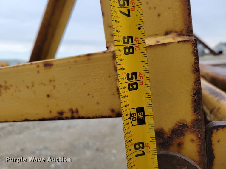 image for item DM8103 2002 Load Trail  equipment trailer