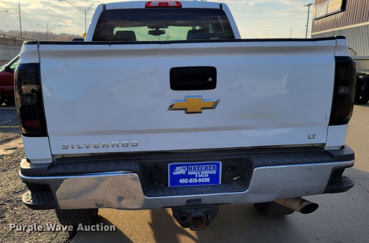 image for item DM8107 2015 Chevrolet Silverado 25000HD  Double Cab pickup truck