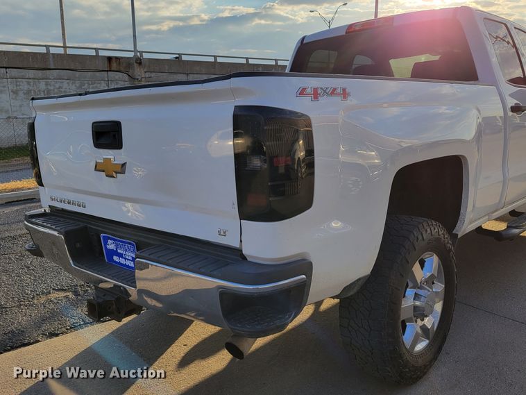 image for item DM8107 2015 Chevrolet Silverado 25000HD  Double Cab pickup truck