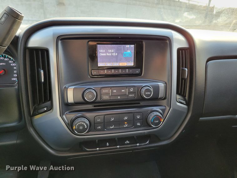 image for item DM8107 2015 Chevrolet Silverado 25000HD  Double Cab pickup truck