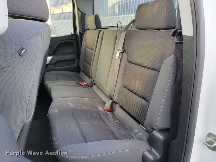 image for item DM8107 2015 Chevrolet Silverado 25000HD  Double Cab pickup truck