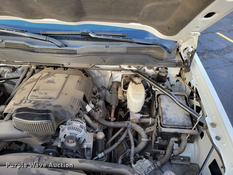 image for item DM8107 2015 Chevrolet Silverado 25000HD  Double Cab pickup truck