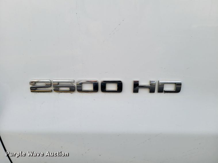 image for item DM8107 2015 Chevrolet Silverado 25000HD  Double Cab pickup truck