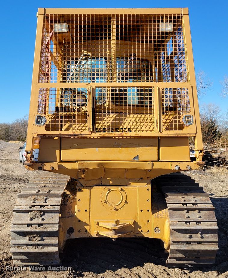 image for item DM8115 Dressta TD12C  dozer