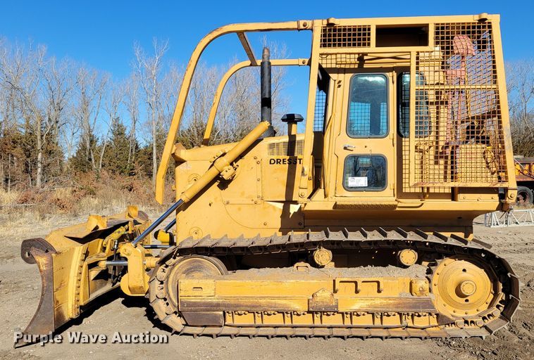 image for item DM8115 Dressta TD12C  dozer