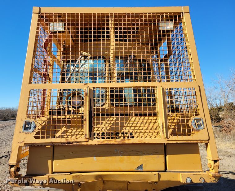 image for item DM8115 Dressta TD12C  dozer