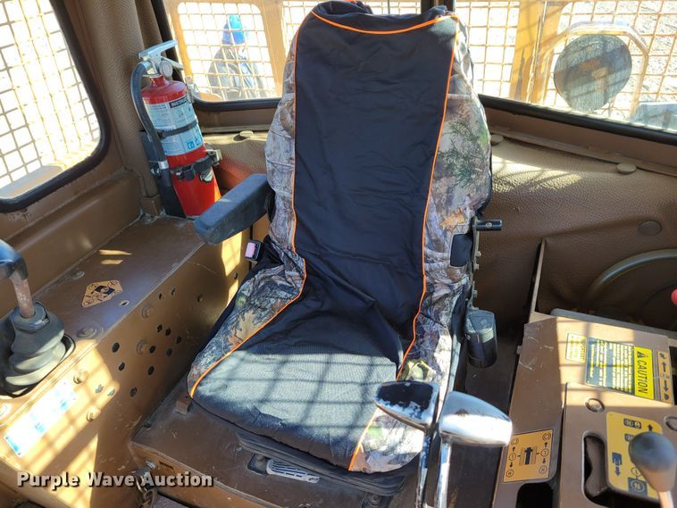 image for item DM8115 Dressta TD12C  dozer