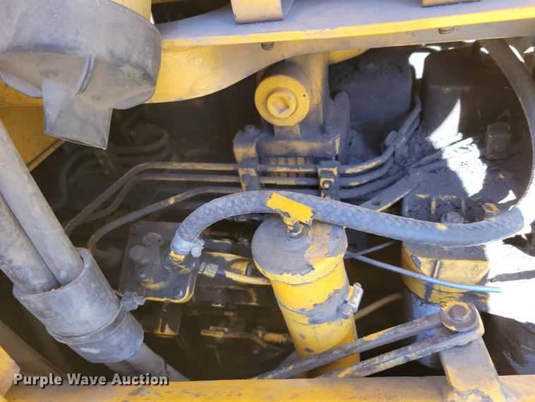 image for item DM8115 Dressta TD12C  dozer