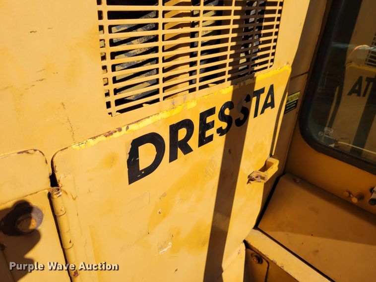image for item DM8115 Dressta TD12C  dozer