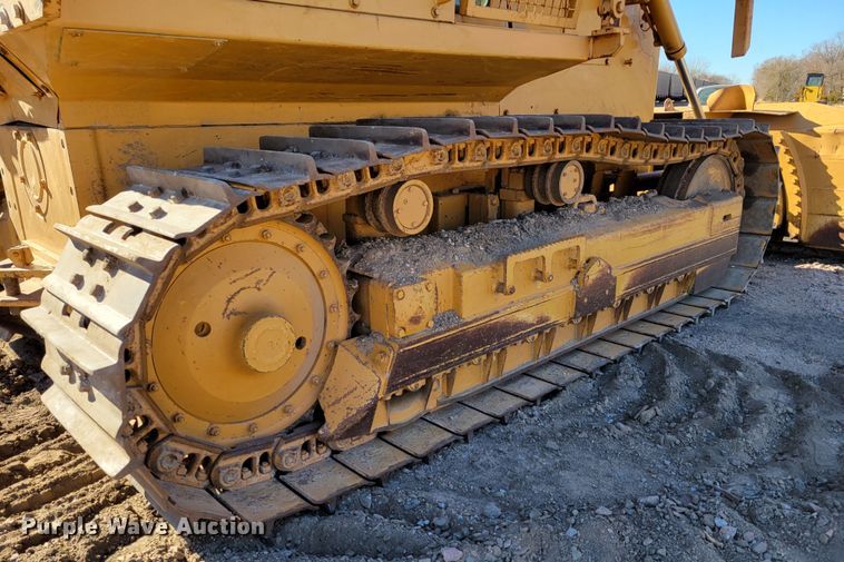 image for item DM8115 Dressta TD12C  dozer