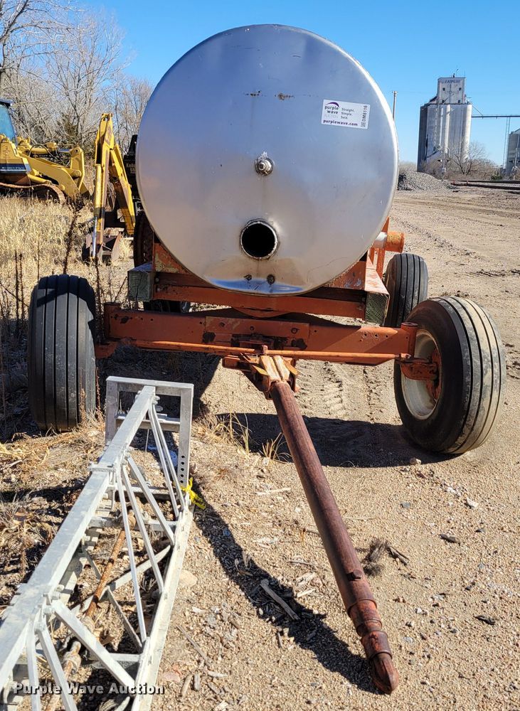 image for item DM8116 Sears David Bradley 70039102  tank trailer