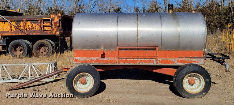 image for item DM8116 Sears David Bradley 70039102  tank trailer