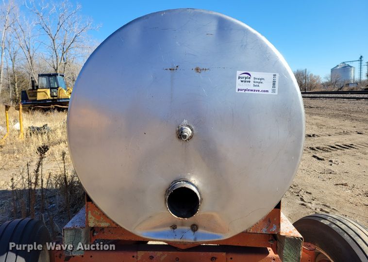 image for item DM8116 Sears David Bradley 70039102  tank trailer