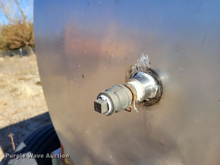 image for item DM8116 Sears David Bradley 70039102  tank trailer