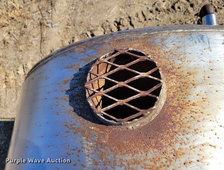 image for item DM8116 Sears David Bradley 70039102  tank trailer