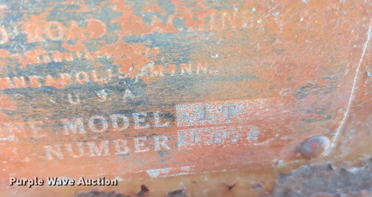 image for item DM8118 Stockland 1T  grader